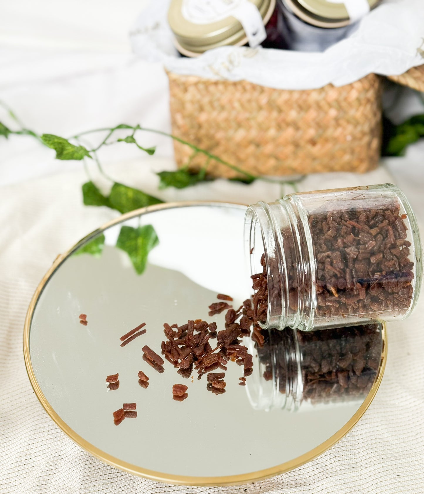 Thiouraye Sarkhatane Feems